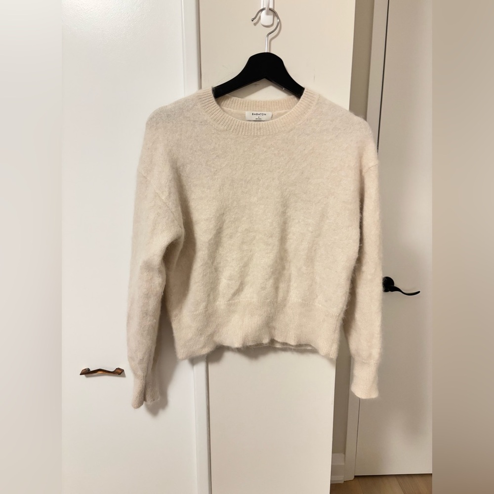 Aritzia Babaton Sensory Sweater - Small